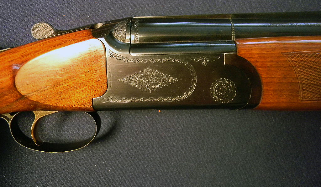 italian-minty-monarch-12-ga-over-under-shotgun-for-sale-at-gunauction